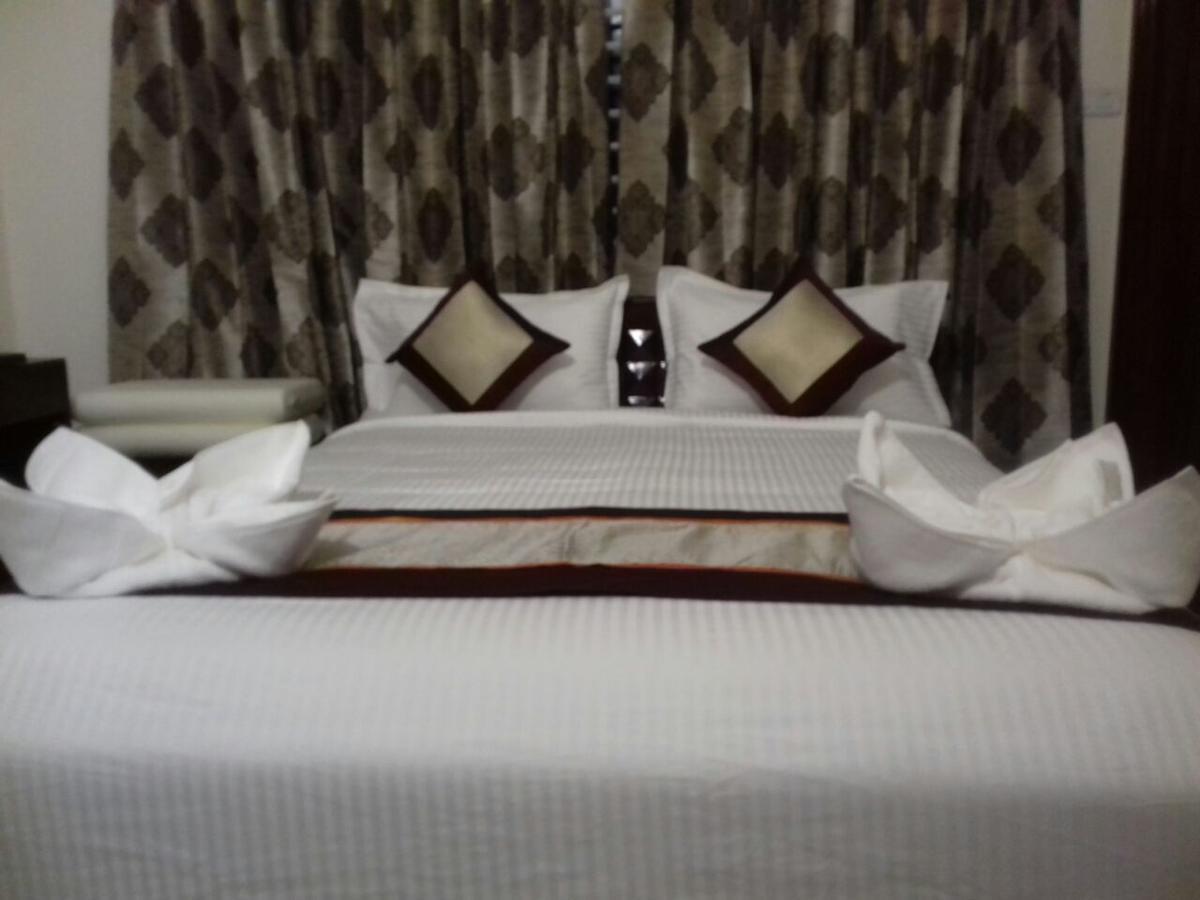 Iris Comfort Inn Chennai Ngoại thất bức ảnh