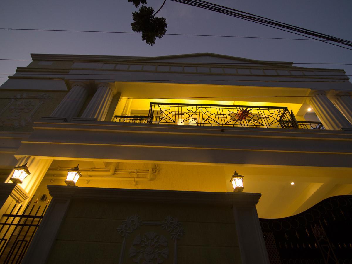 Iris Comfort Inn Chennai Ngoại thất bức ảnh