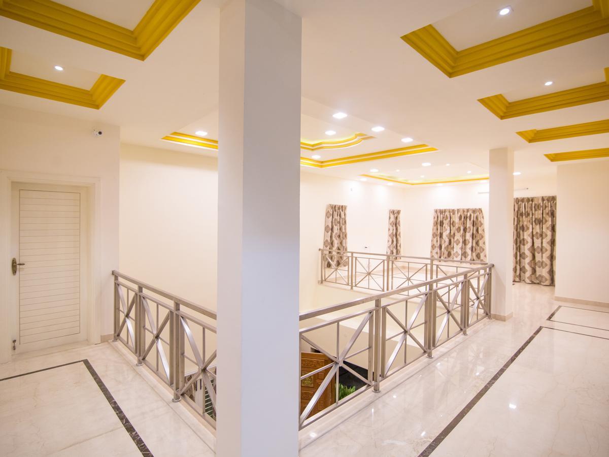 Iris Comfort Inn Chennai Ngoại thất bức ảnh